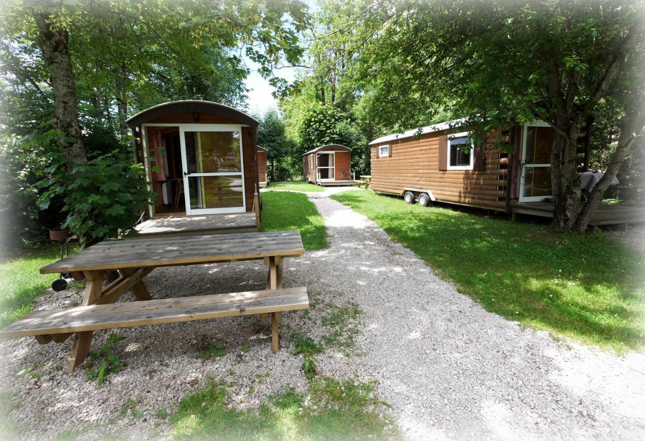 Roulottes Gites - Auberge De La Riviere Foncine-le-Haut Exteriör bild